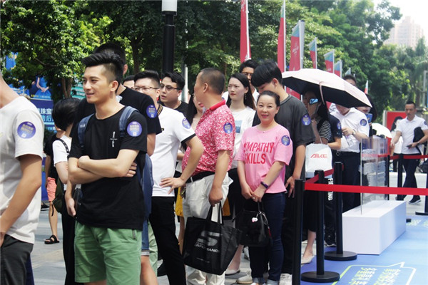 2019深圳國際珠寶展開幕， 免費專車人氣爆棚！