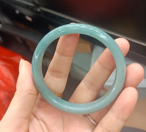 危地馬拉翡翠有幾種顏色？8種顏色介紹