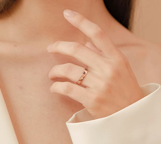 女人戒指戴哪只手聚財？教你如何佩戴